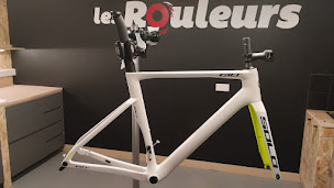 Photo n°11 de Les Rouleurs Cyclists Shop by Jégou Sport ( Fougères ) à Lécousse (Magasin)