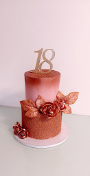 Photo n°35 de Les Gâteaux d'Ursula, Gâteaux personnalisé, Cake design à Le Meux (Magasin de gâteaux)