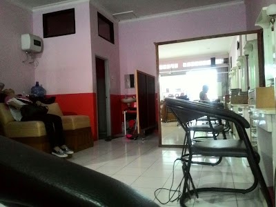 beauty-salon