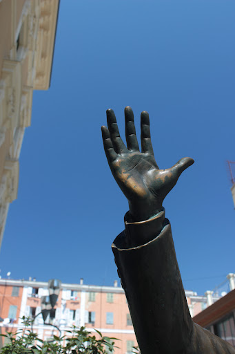 Statua di Mike Bongiorno - Thumbnail