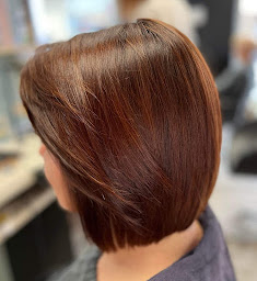 Photo n°32 de BOULEVARD DES HAIRS, expert du balayage signature, de la boucle et du modelage cranien. à Ernée (Salon de coiffure)