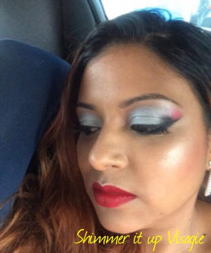 Shimmer it up Beauty - Thumbnail