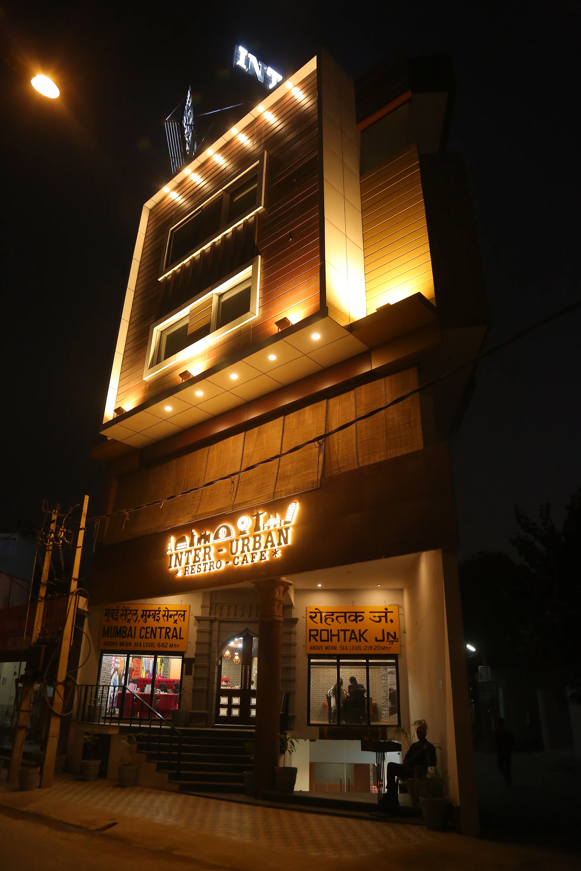 Inter - Urban Hotel