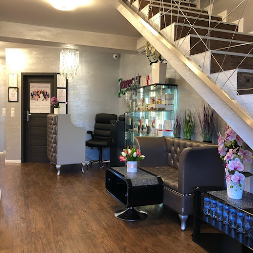 ESTETICA Instytut M'onduniq - Salon piękności