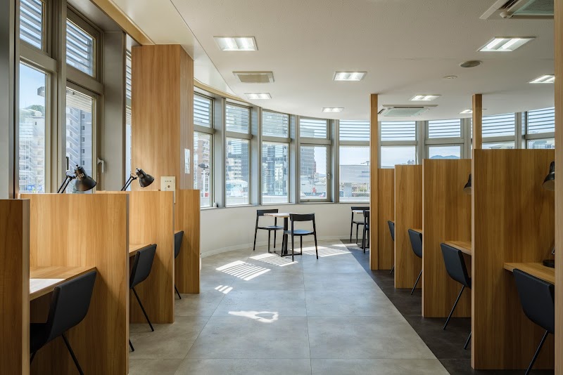 姪浜ドライビングスクール