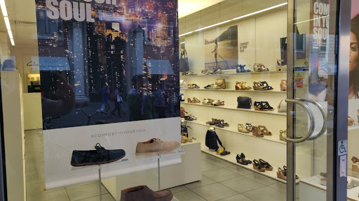 Clarks Ferrara - Visual
