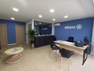 Photo n°2 de Allianz Assurance MOUANS SARTOUX - Stefanie PEREZ à Mouans-Sartoux (Compagnie d'assurance moto)