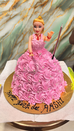 Strawberry Doll cake 1.5 Kg post image