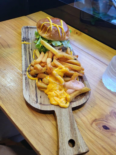 Photo 1 - Burger Smash