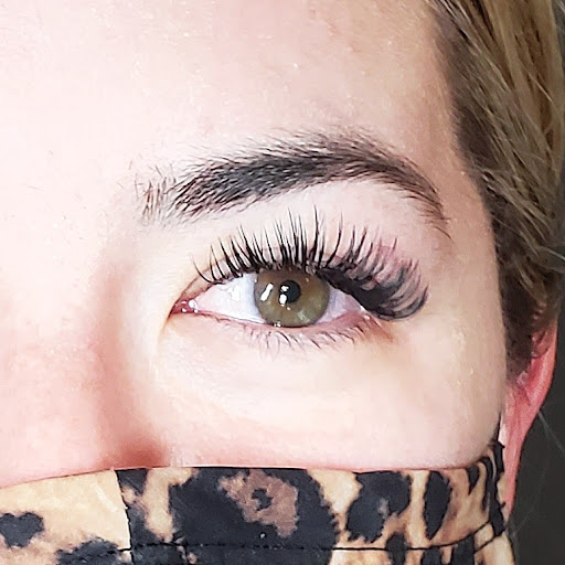 Queena Beauty - Lash & Brow - Thumbnail
