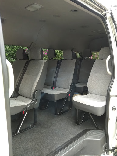 Singapore big taxi 9&13seater - Thumbnail