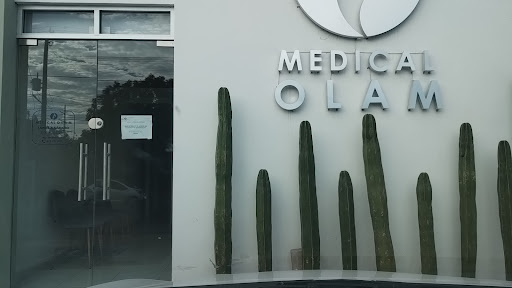 Dra. Adareli León García- Endocrinóloga Pediatra