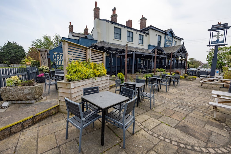 Cross House Inn — photo
