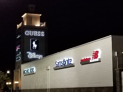 GUESS Factory