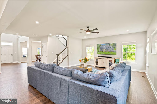 Sara Tessel, Northern VA Real Estate Agent - Thumbnail