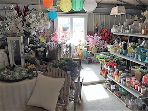 Photo n°31 de Stock Affaire 32 à Ramouzens (Bazar)