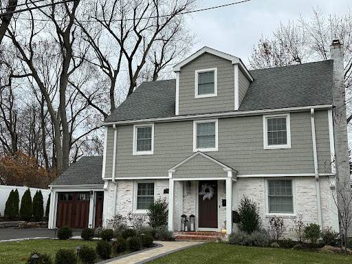 Lisa Barall-Matt: Berkshire Hathaway Home Services NE - Thumbnail