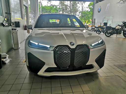 BMW Vanguardia Motors - Thumbnail