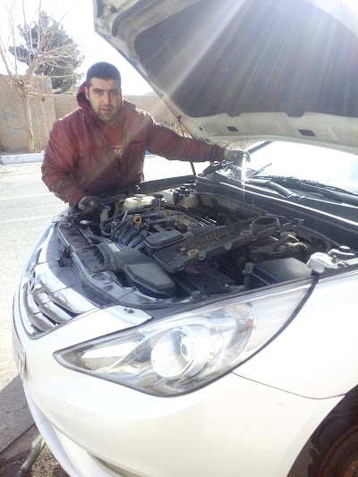 Photos of تعمیرگاه فوق تخصصی Bmmotors