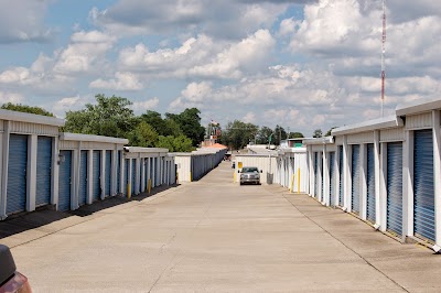 Space Center Storage