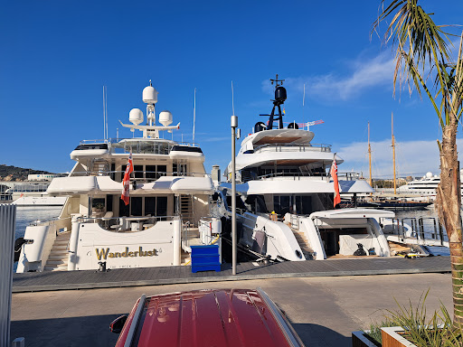 Sondevela Catamaran Barcelona - Rent exclusive boat, luxury experiences - Thumbnail