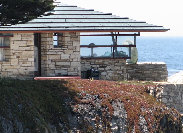 Clinton Walker House - Frank Lloyd Wright
