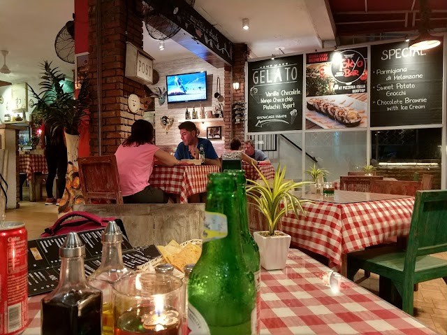 PIZZERIA ITALIA