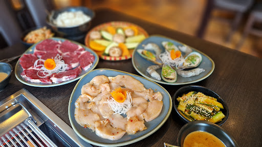 Bamboo Kitchen - Sushi & Barbecue - Thumbnail