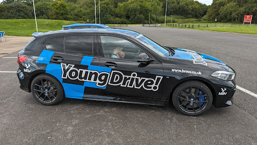 YoungDrive - Visual