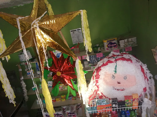 Farmacia, Abarrotes y Ropa - Thumbnail