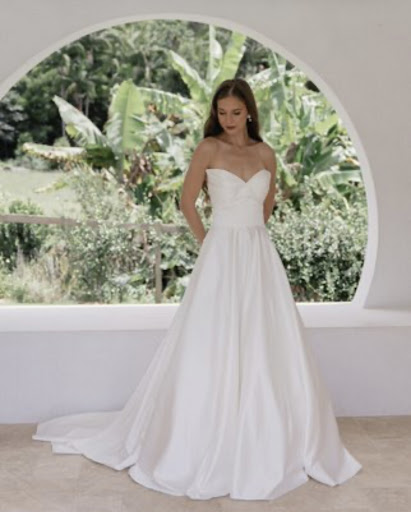 Adelaide Brides and Bloom - Thumbnail