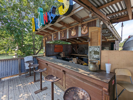 Tiny Schnitzel Haus - Visual