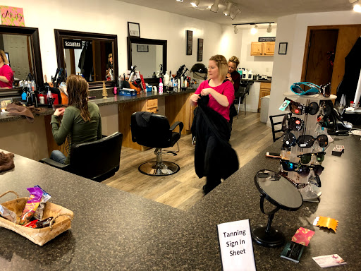 Carriage House Salon & Tanning - Thumbnail