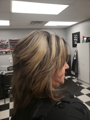 B G's Hair Designs - Thumbnail