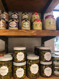 Photo n°6 de AËLLE Épicerie Fine, Cave & Fromagerie à La Gacilly (Cave à vins)