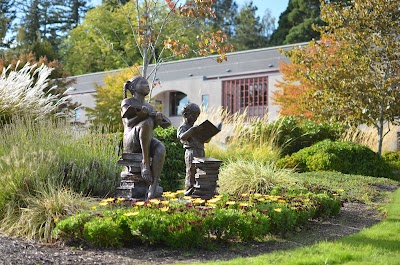 McMinnville Public Library