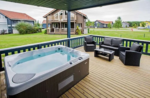 Fairway Lakes Lodges