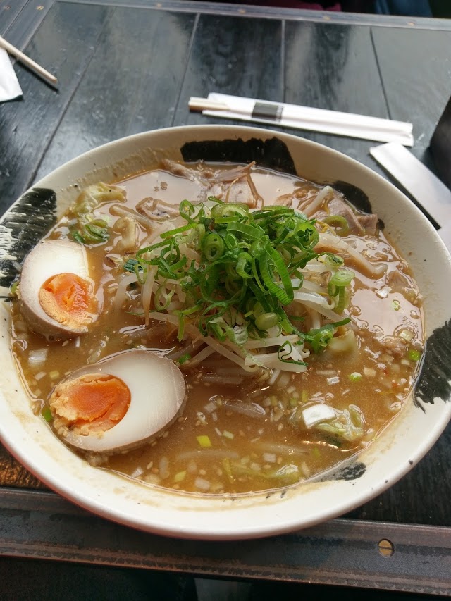 Naniwa Sushi & More