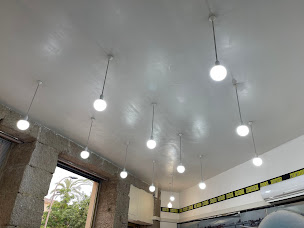 Photo n°35 de Julien Maldinez Coiffeur Hommes Et Enfants à Menton (Salon de coiffure)