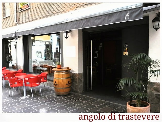 Restaurante italiano "Angolo di Trastevere"