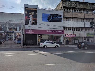 Photos of Studio Lakdam