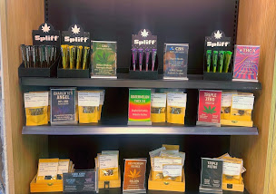 Photo n°4 de Tabac de la Gare 7j/7j - Vape Store - Cigarettes Electroniques - CBD - Presse à Fontenay-aux-Roses (Cave à vins)