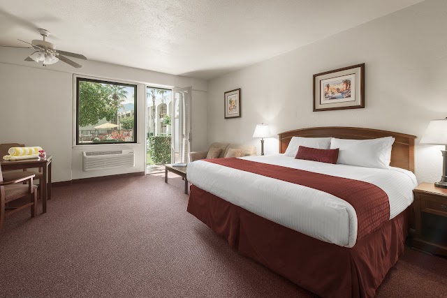 Palm Mountain Resort & Spa