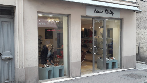 Janie Philip Logo