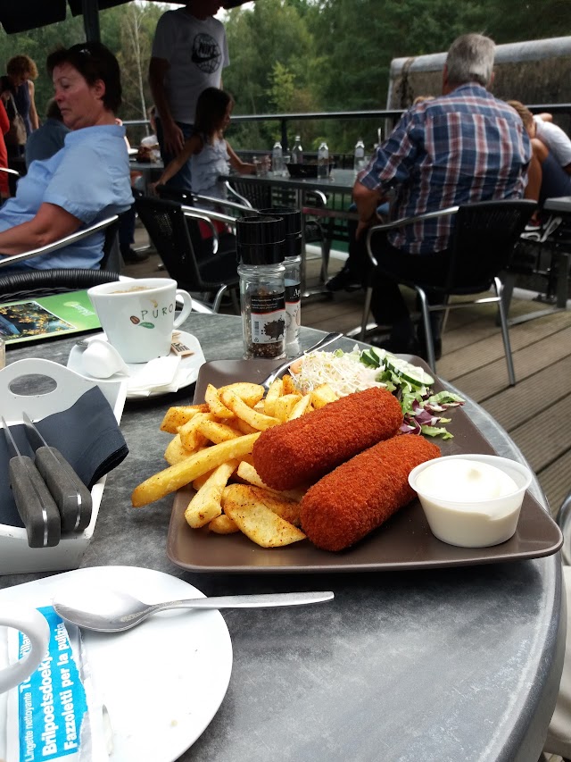 Bosbrasserie In de Sluis / Bezoekerscentrum Maasduinen