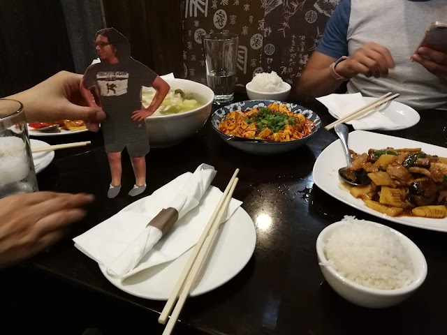 14th St Cafe Asian Bistro