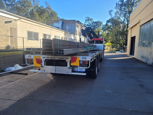 Crane Truck Hire & Transport Services - On The Move Transport - Gold Coast And Brisbane - Thumbnail