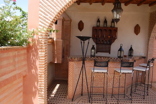 Riad Les Trois Palmiers El Bacha