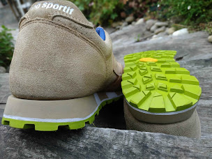 Photo n°8 de Cordonnerie Courtoisville à Saint-Malo (Service de cirage de chaussures)