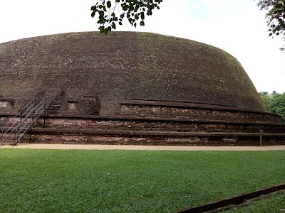 Photos of Dedigama Archaeological Museum